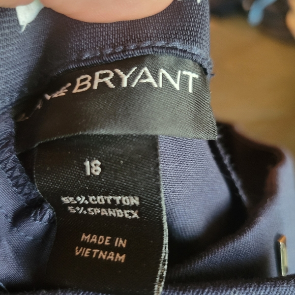 EUC Lane Bryant " The Allie" Navy Capri Pants Sz 18 - Picture 7 of 12